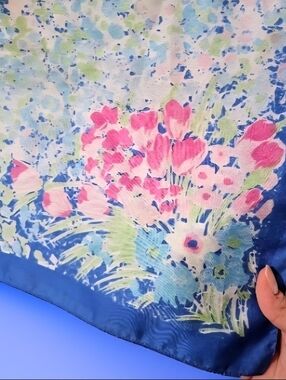 Lilly Pullitzer Floral Blue Silk Scarf 30 X 30 X 30 X 30 Read Summer Scarf